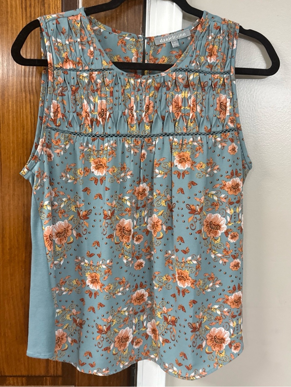 Daniel Rainn Dusty Blue and Coral Floral Pleated Sleeveless Top